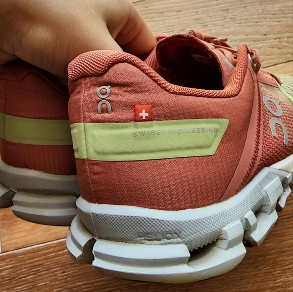 ON Running sneakers cloudflow V2 - Picture 6 of 8